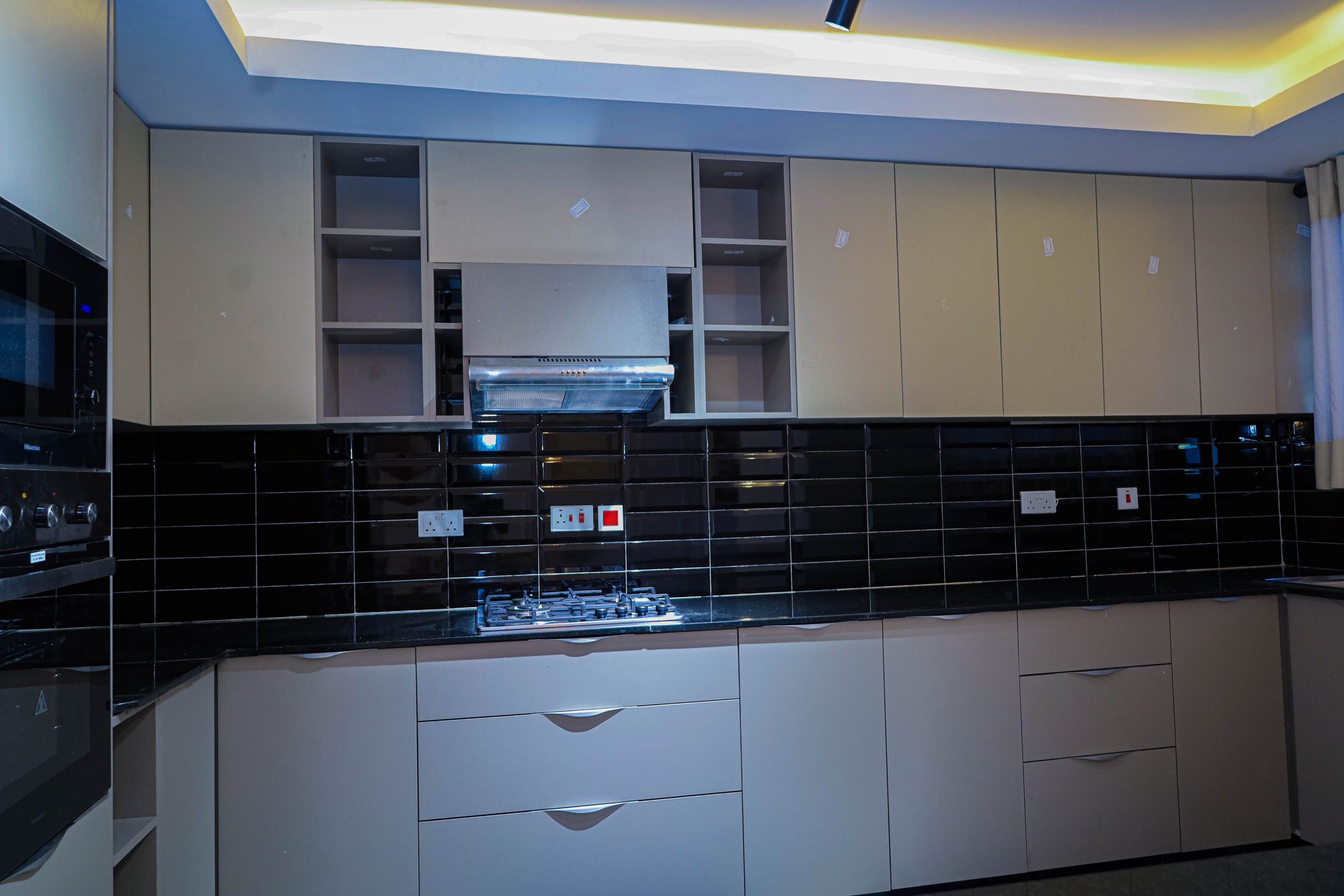 Semi-open plan kitchen detail